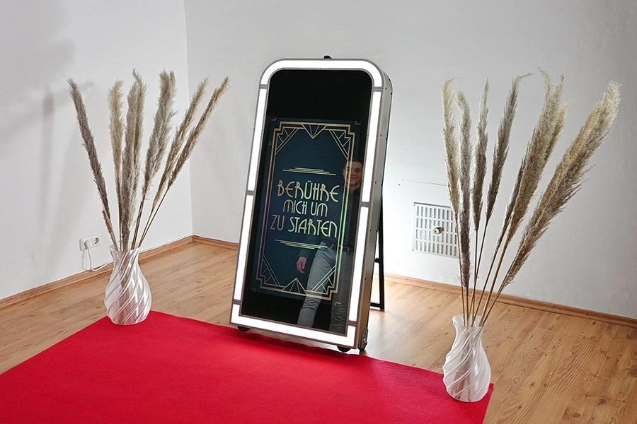 Magic Mirror Photobooth mieten in Oberwart